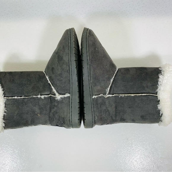 DAWGS Faux Fur Insulated Grey Women's 7 3-Button Pull-On Boot - Picture 7 of 12